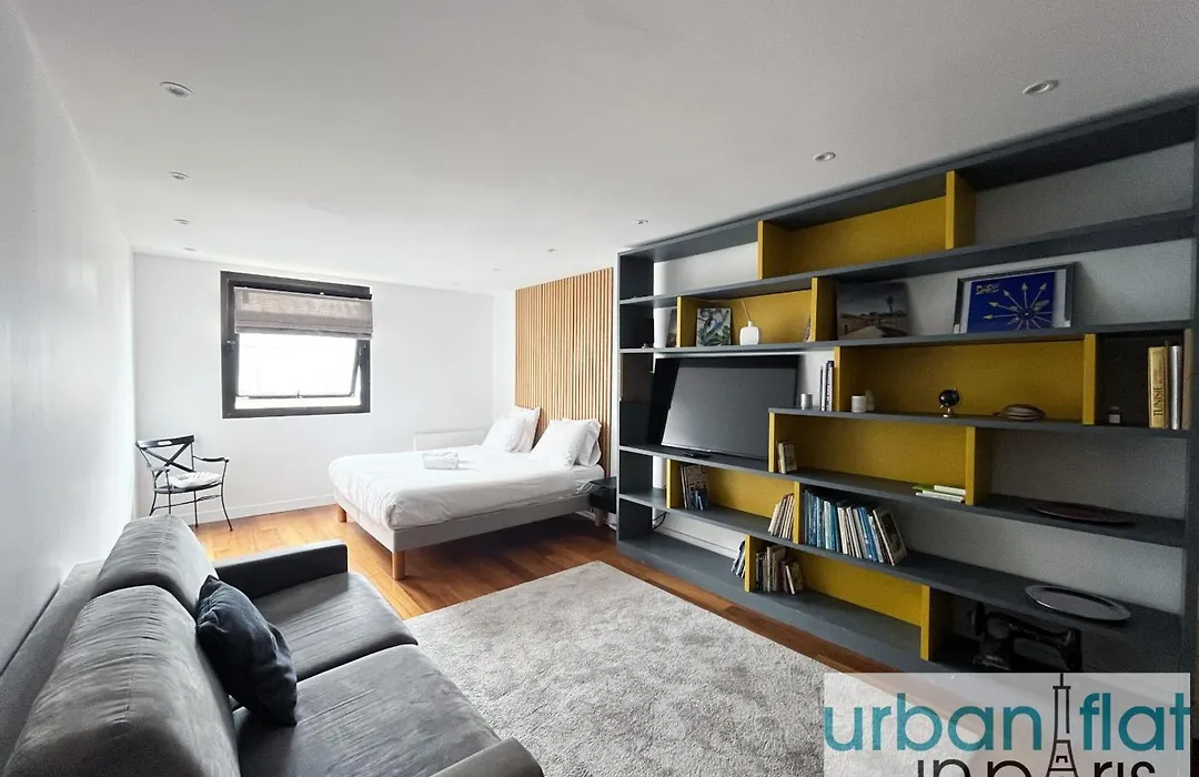 Urban Flat 168 - Spacious 1-Bedroom Apartment In Paris-1