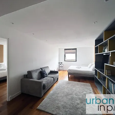 Urban Flat 168 - Spacious 1-Bedroom Apartment In Paris-3